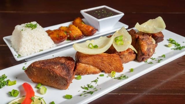 Pork Chunks Platter (30p).